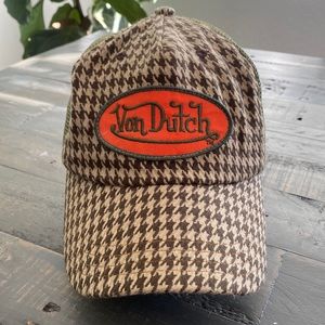 Y2K VON DUTCH TRUCKER HAT
